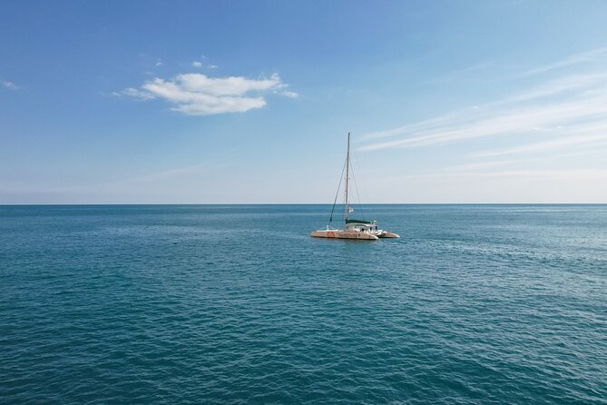 1 Hour Sailing Excursion in Valencia - Stop 1: Malvarrosa Beach Walk, a Quick Shore Break