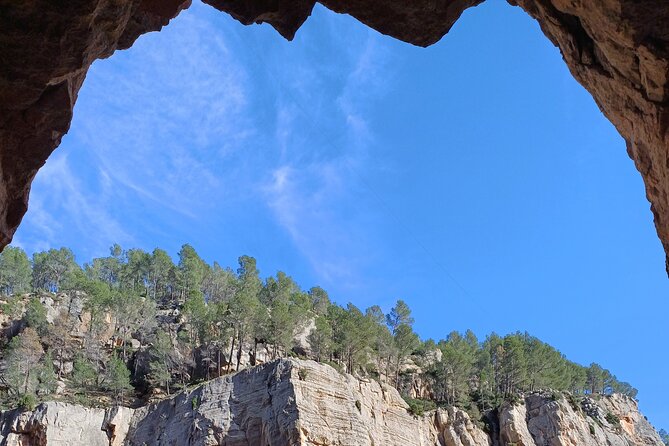 A day tour in Montanejos hot springs. - Stop 1 in Montanejos: The Ride Out and First Hands-On Time