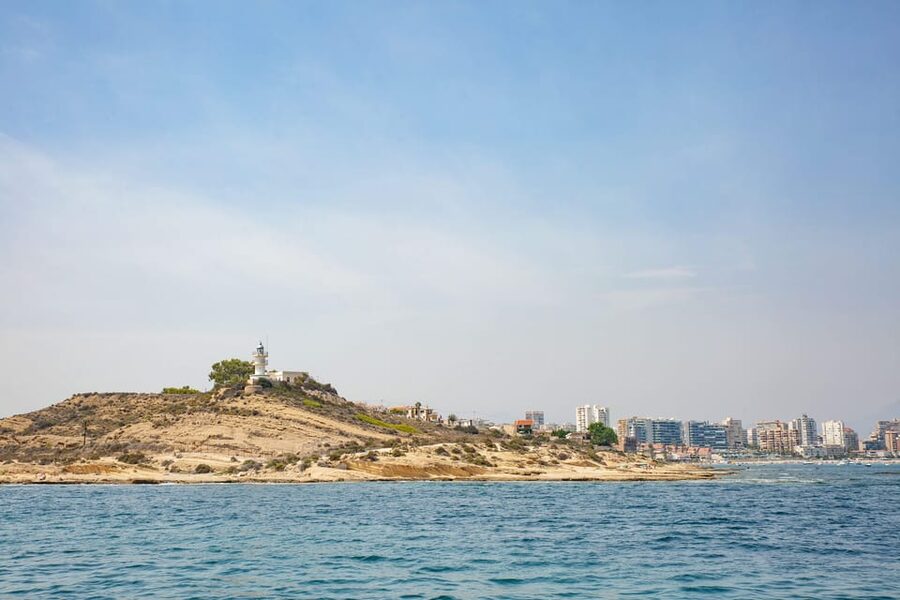 Alicante: Afternoon Cruise with Appetizer and Live Music - Live Music and Onboard Energy: What the Atmosphere Feels Like