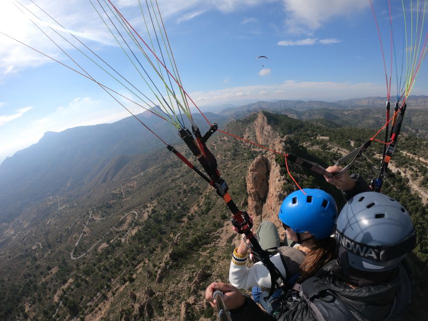 Alicante and Santa Pola: Tandem Paragliding Flight - Guides, Language Options, and How the Day Stays Smooth