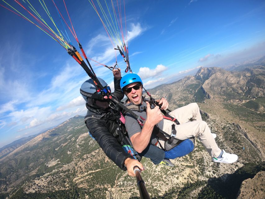 Alicante and Santa Pola: Tandem Paragliding Flight - What to Bring (and What to Wear) for a Comfortable Flight