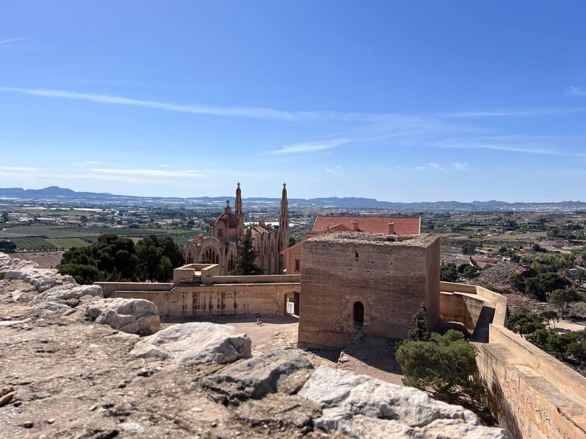 Alicante:Beatiful Castle of Mola+tasting of local wine - Guide quality and small logistics: why details matter