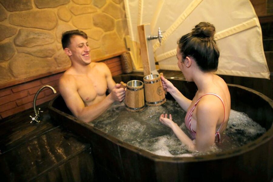 Alicante: Beer Spa Experience with Tastings and Snacks - Beer Spa in Alicante, in plain terms: what a 1-hour session really feels like