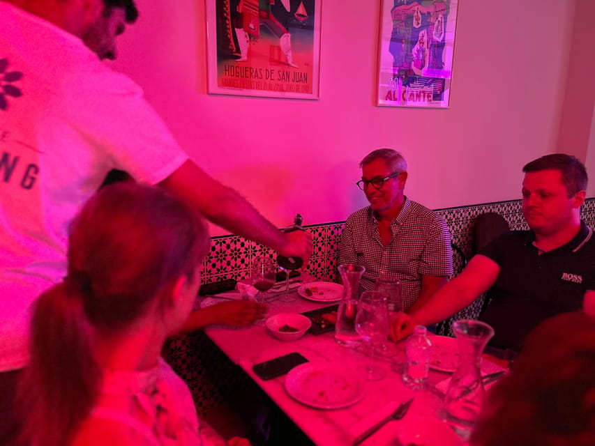 Alicante Best Wine Tasting & Tapas Club - Five wines, five tapas, and the Alicante logic behind the pairing
