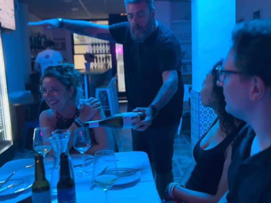 Alicante Best Wine Tasting & Tapas Club - The wine lineup: from sharp whites to deeper reds