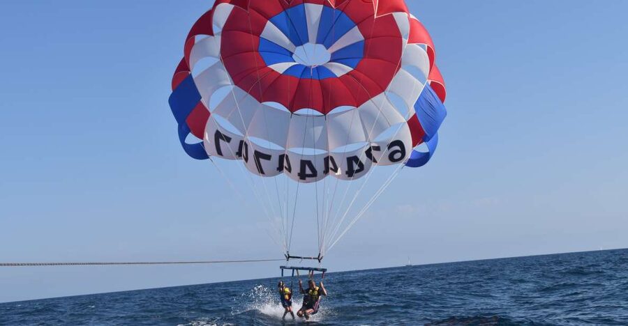 Alicante: Boat Trip and Parasailing Experience with Drink - Marina de Alicante start: finding your guide near Casino Mediterraneo