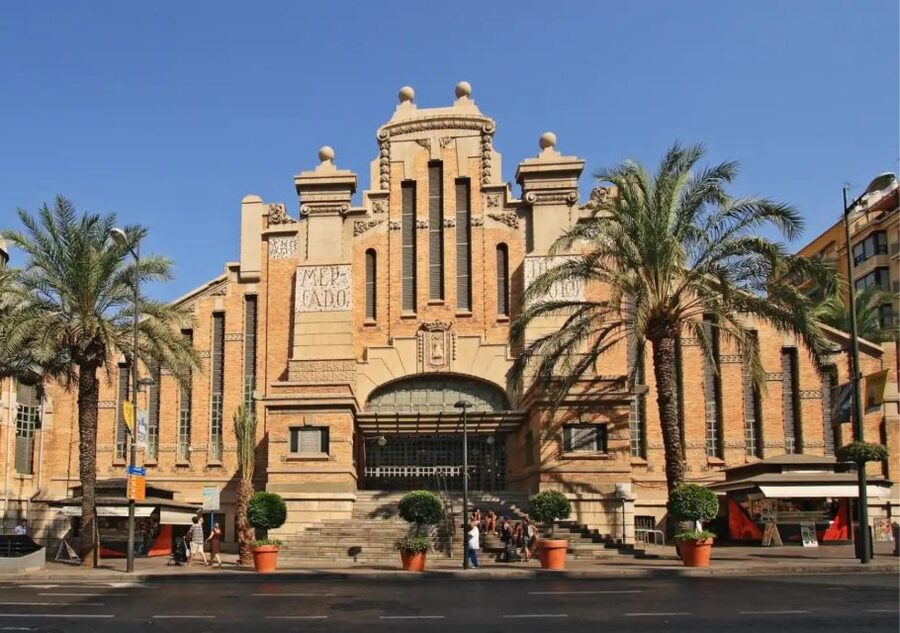 Alicante: Bullring and Central Market Gastronomic Tour - Who this tour suits best in Alicante
