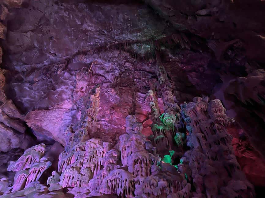 Alicante: Canelobre Caves and Busot Tour - Busot after the caves: 2 hours to reset with the ethnic music museum
