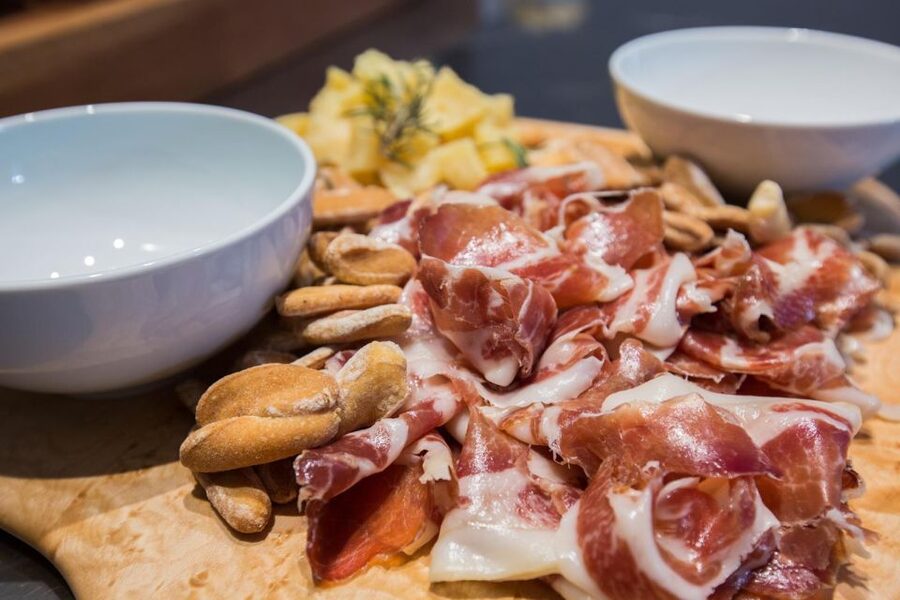 Alicante: Evening Tapas Tour - What Exactly You Get: 8 Tapas and 3 Drinks