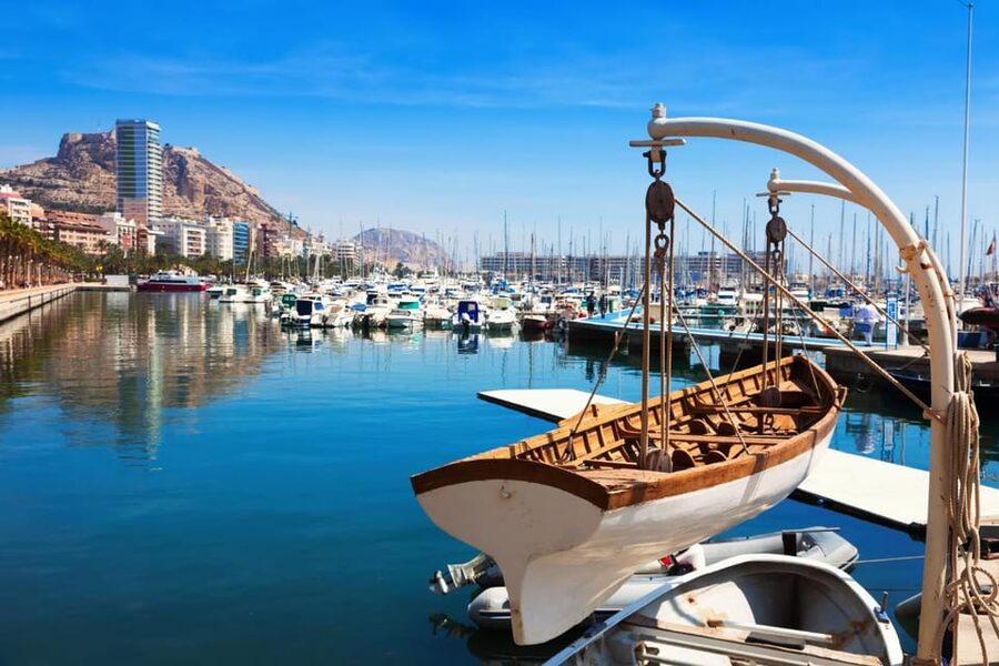 Alicante: Express Walk with a Local in 60 minutes - Key points to know before you go