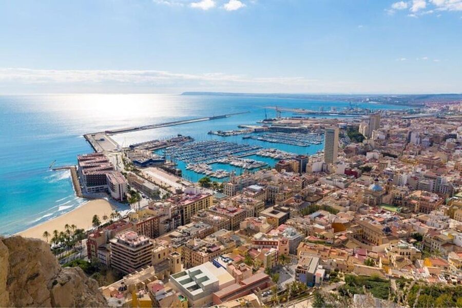 Alicante: Guided City Highlights Walking Tour - Price and value: what $32 buys you in real terms