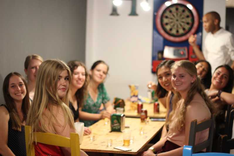 Alicante: Guided Pub Crawl with Shots and Beer - Finding the group: the pink T-shirt and your guide Manu