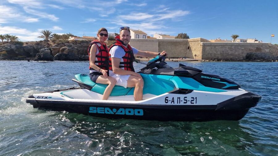 Alicante: Jetski Excursión to Tabarca Island with snacks - From Alicante’s Coast to Tabarca Views: The Ride Portion