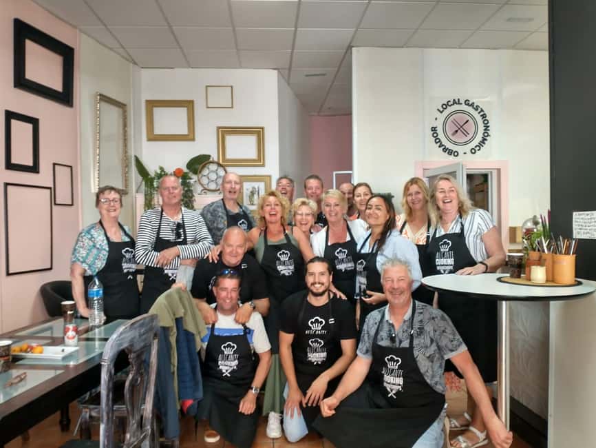 Alicante: Paella and Sangría Workshop with Market Visit - Pace, group setup, and what to bring