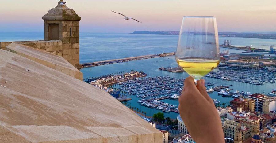 Alicante: Santa Bárbara Castle Wine Tasting with Cold Cuts - Getting to the Meeting Point at Santa Bárbara Castle (and Not Wasting Your Time)