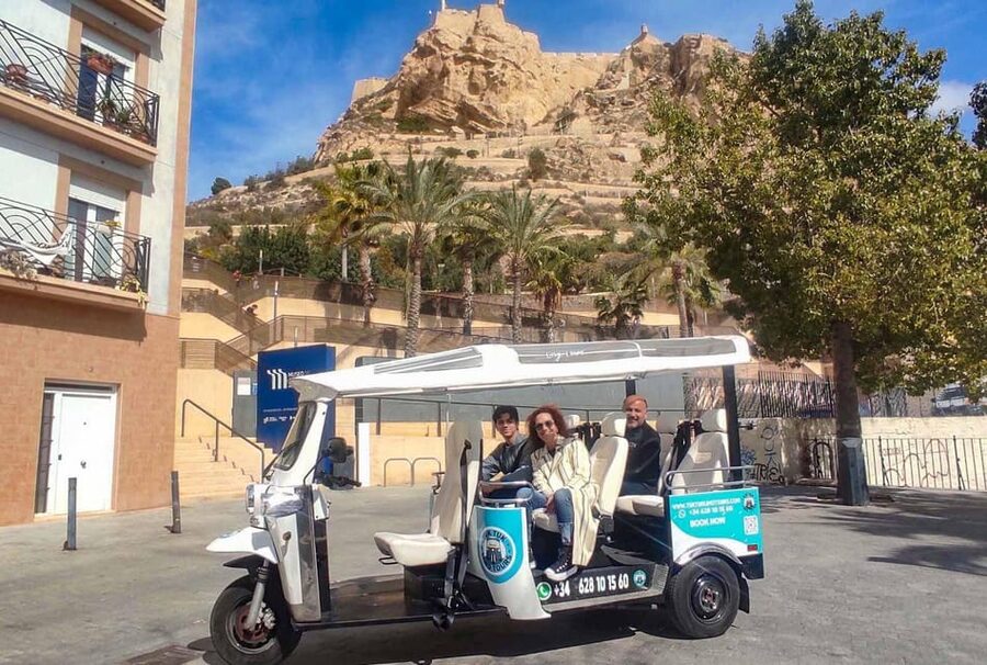 Alicante Tuk Tuk Overview Tour - Playa San Juan: beach photos without the full beach-day commitment