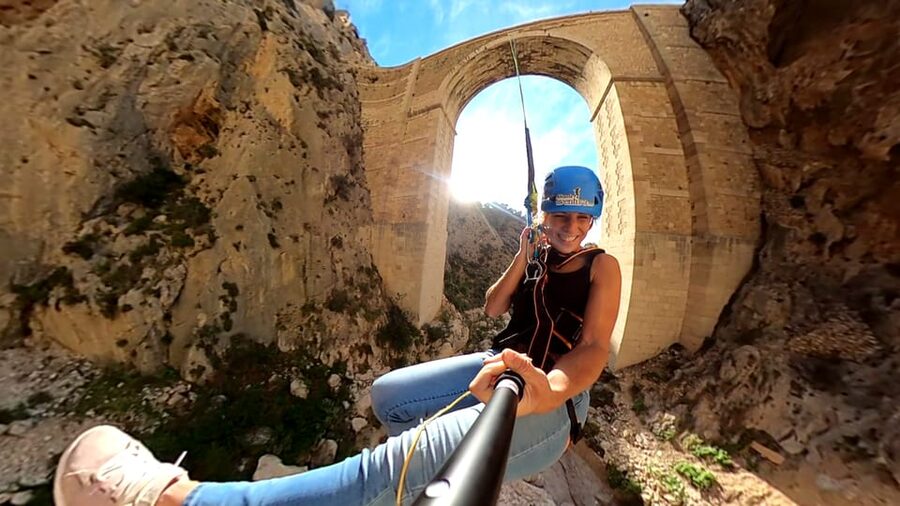 Altea: Bungee jumping in "El Mascarat" canyon - Where El Mascarat Canyon sits, and why the view matters
