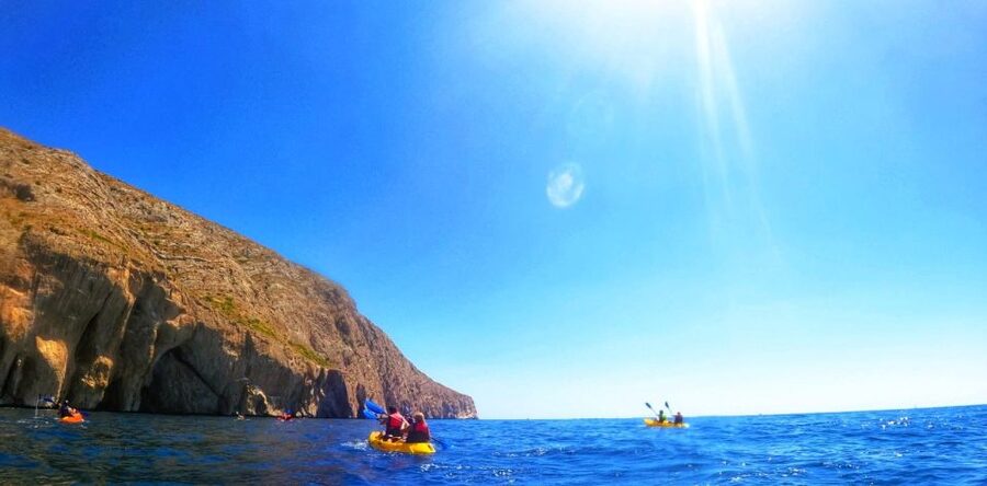 Altea: Guided Kayak Tour - What guides actually focus on: pesqueras, geology, and safe movement
