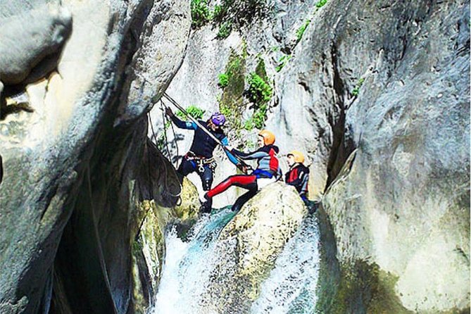 Aquatic canyoning near Benidorm. Estret de les Penyes Bollulla - Key highlights you’ll feel fast
