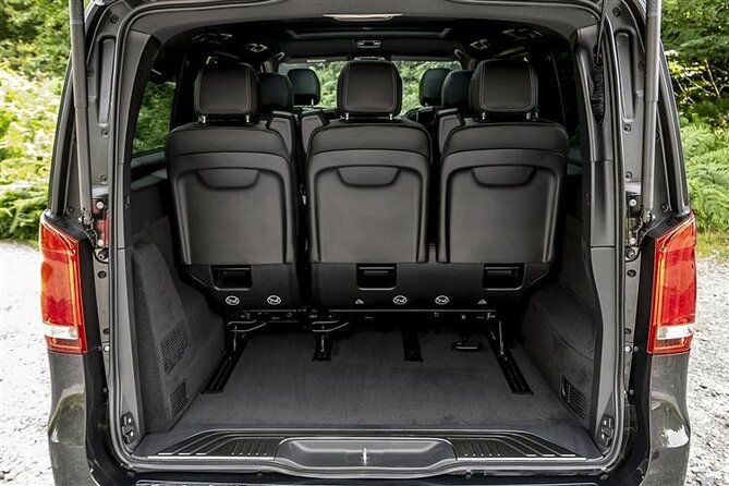 Arrival Transfer Valencia Airport VLC to Valencia City by Minivan - Mercedes V-Class Minivan Ride: Comfort Plus English Support