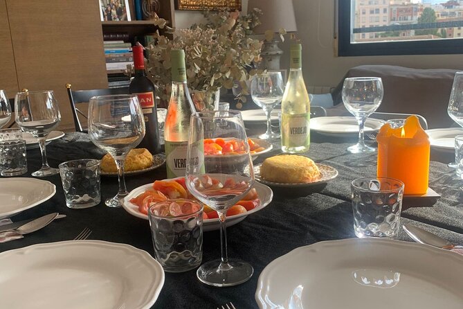 Authentic Paella Dinner in Valencia - Paella in Valencia, what to pay attention to at the table