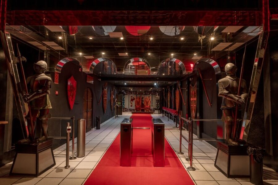 Benidorm: Dinner with Show at Magic Robin Hood - Key things I’d zero in on