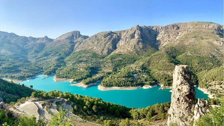 Benidorm: Guided Jeep Trip to Guadalest and Algar Falls - The 1000m Climb and Panoramic View Stops