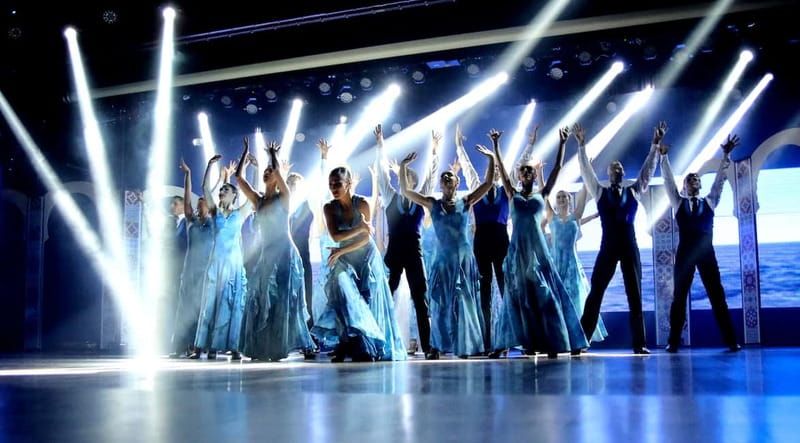 Benidorm: Show at Benidorm Palace - The ELEMENTS show and the tech you will notice right away