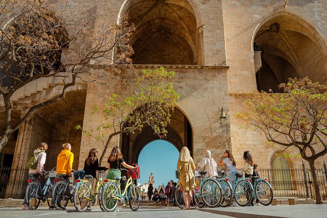 Best Bike Tour Dutch & English in Valencia - Included Tastings: Agua de Valencia and Horchata