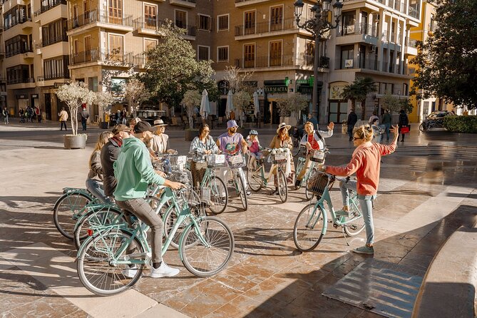 Best Bike Tour Dutch & English in Valencia - Meeting Point in Ciutat Vella, and What to Expect Before You Ride