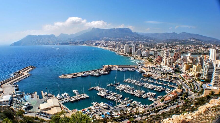 Best of Alicante: Private Walking Tour with a Local - Old Town streets, colorful houses and a route that fits you