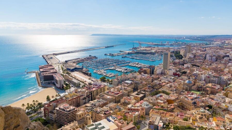 Best of Alicante: Private Walking Tour with a Local - Santa Bárbara Castle, panoramic views with less hassle