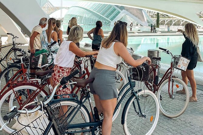 Bike Grand Valencia Private Tour - Stop 3: Ciudad de las Artes y las Ciencias, Futuristic Architecture on Wheels