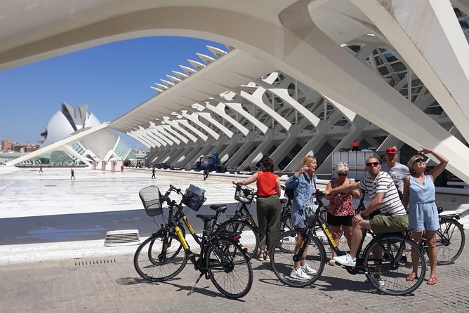 Bike tour with city guide from old to new - Riding from Valencia’s old streets to modern Calatrava