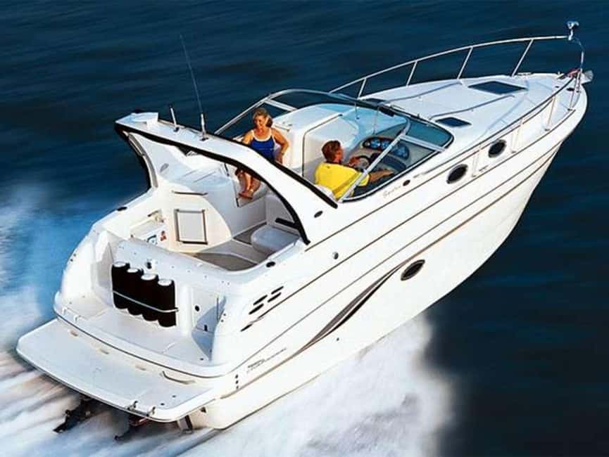 Boat rental with skipper and petrol - Skipper + petrol included: why this is more than just a rental