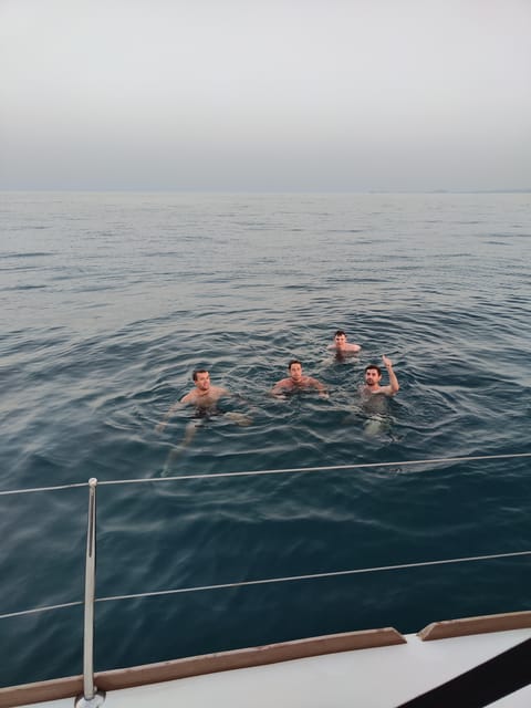 Boat rental with skipper and petrol - Open sea sailing plus anchored swimming: the payoff for an afternoon