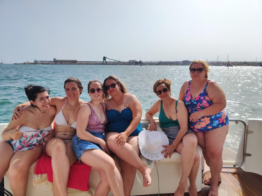 Boat rental with skipper and petrol - What makes this charter feel professional