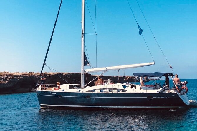 Boat trip Valencia - Pobla de Farnals for three hours: paella on your schedule, on land or onboard