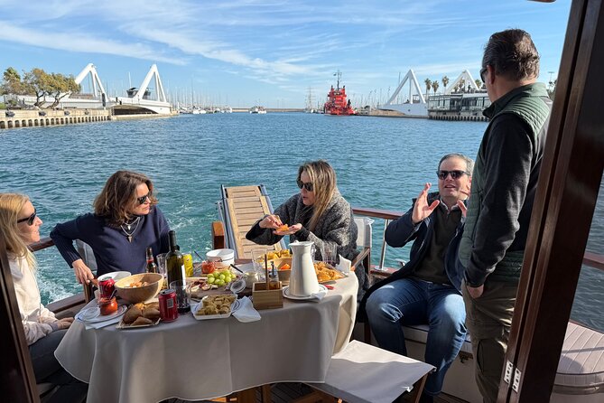 Chill and Sail in Valencia - Comfort, safety planning, and the captain who runs the mood