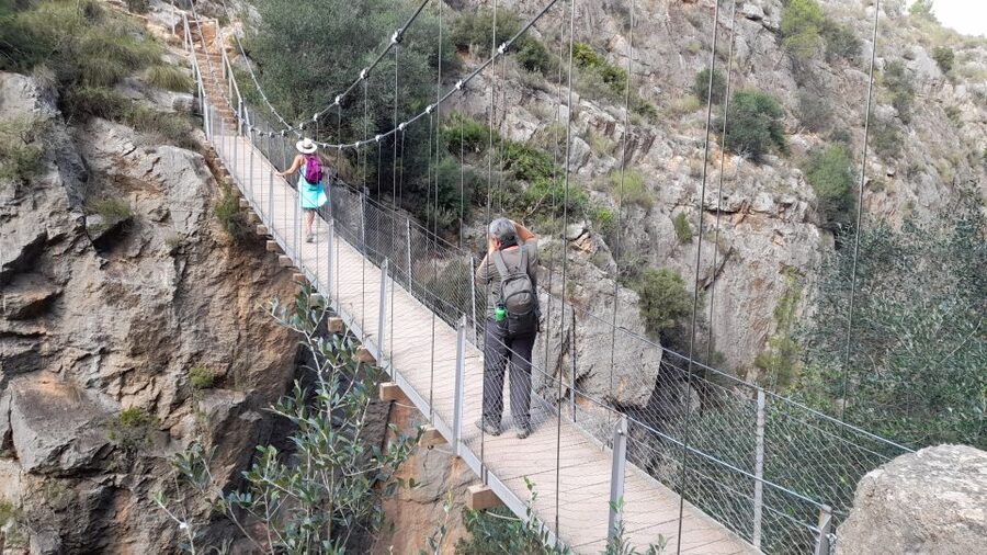 Chulilla: Hanging Bridges & Canyon Private Hiking Day Tour - Chulilla Village and the Hilltop Castle Remains