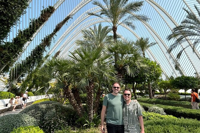 City of Arts & Sciences Tour with Rooftop Tapas & Wine - A quick green reset in the Turia Gardens