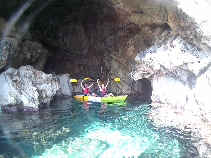 Dénia: Kayak and Snorkeling Tour in Cova Tallada - Meeting point at Mena Restaurant and how the 3-hour plan feels