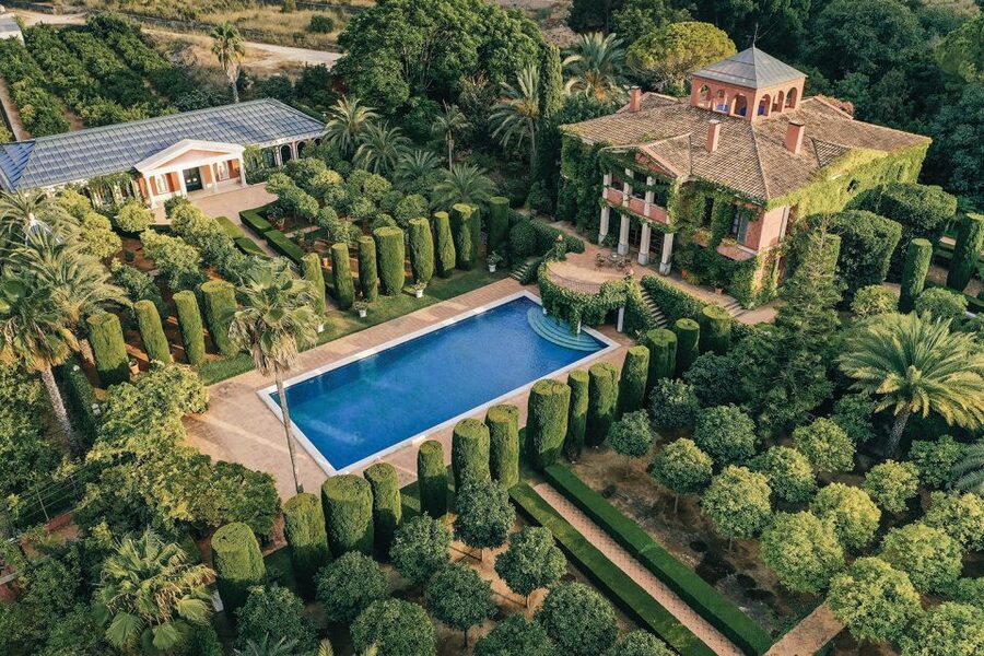 Denia: L'Albarda Garden Entry Ticket - Arab-inspired pathways, vine pergolas, and tiled moments