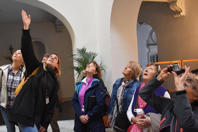 Essentials of Valencia and its World Heritage Sites - Plaza de la Virgen and the Tribunal of the Waters at 12:00 Thursdays