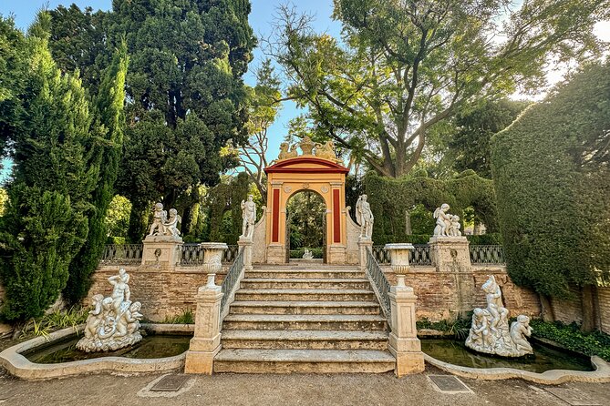 Excellent Private Photography Walking Tour & Workshop in Valencia - Starting at Jardins de Monforte, where the light does the talking