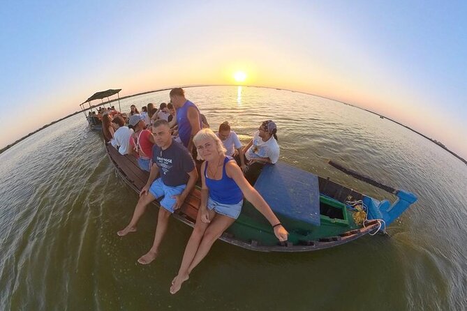 Excursion to the lagoon, sunset and boat ride. - El Palmar: canals, rice fields, paella restaurants, and time to breathe