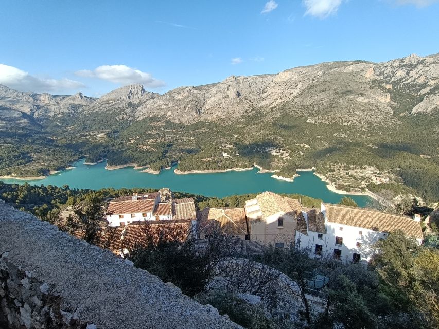 From Alicante, Benidorm to Guadalest. Gidovik - Guadalest feels huge, even with a tiny population