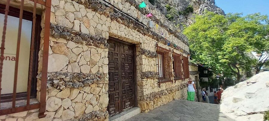 From Alicante, Benidorm: to the medieval castle of Guadalest - Group size, languages, and how to get the most out of it