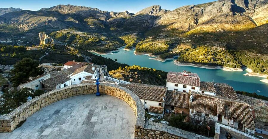 From Alicante: Guadalest, Altea & ticket in Algar Waterfalls - Value check: why $44 can work, and where extra costs show up