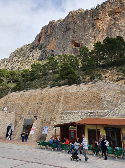 From Alicante: to the caves in Europe, Canelobre. Gidovik - Museum of Ethnic Music: interactive sounds instead of just displays